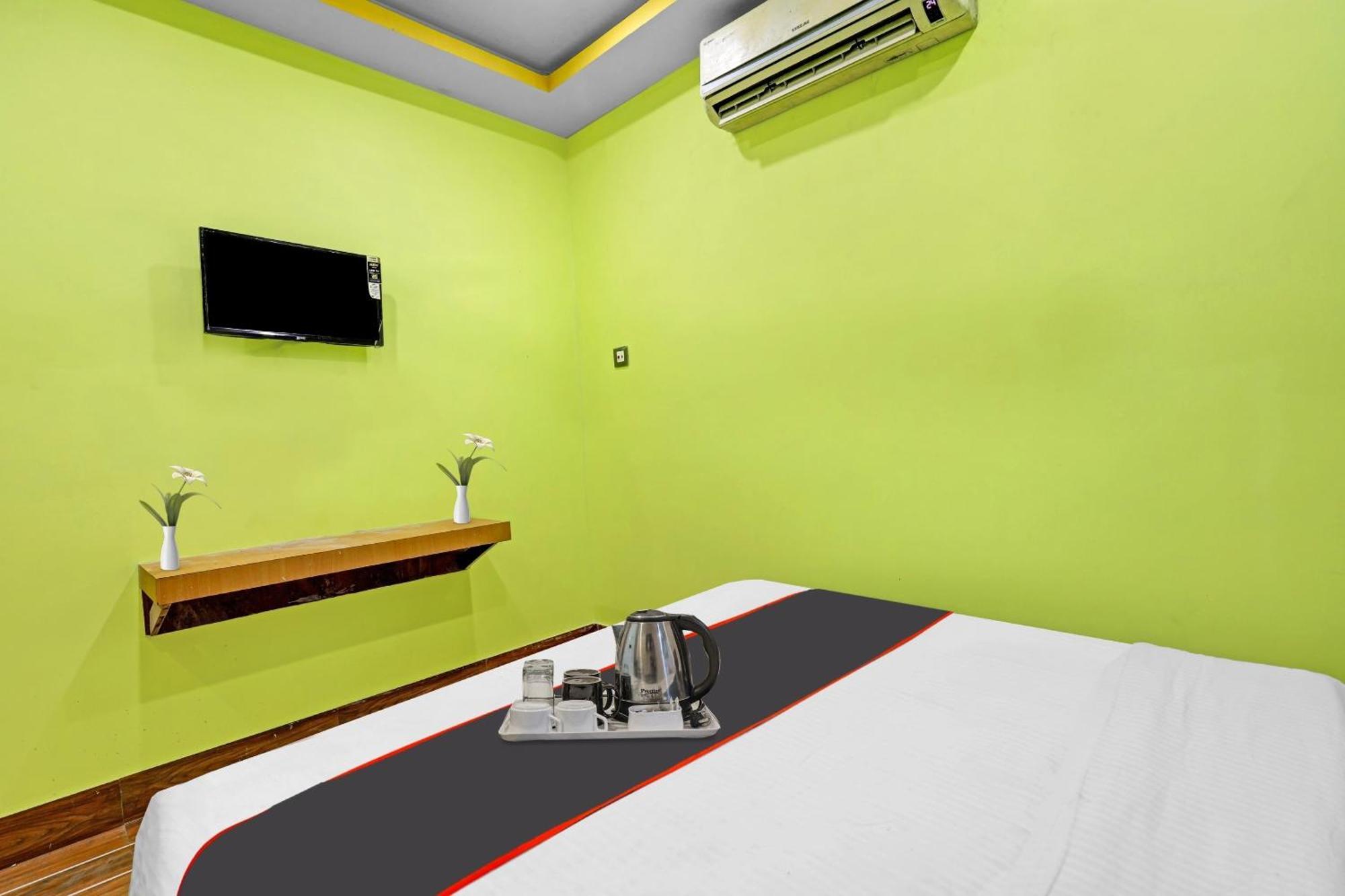 OYO 88889 Hill View Premium Guwahati Exterior foto