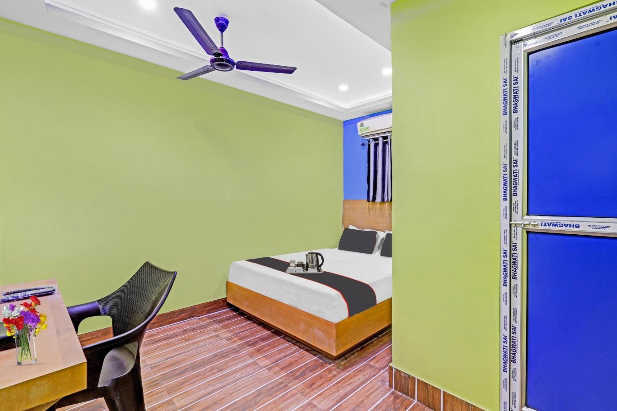 OYO 88889 Hill View Premium Guwahati Exterior foto