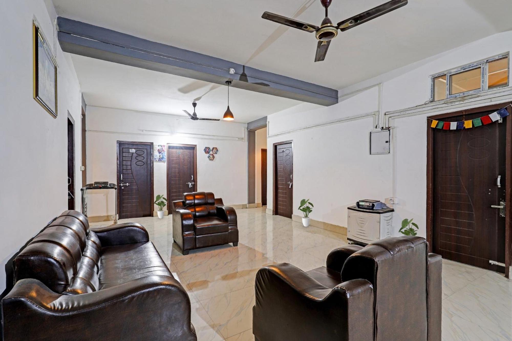 OYO 88889 Hill View Premium Guwahati Exterior foto